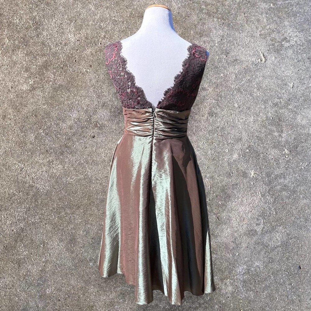 Formal Dress - Picture 4 of 8